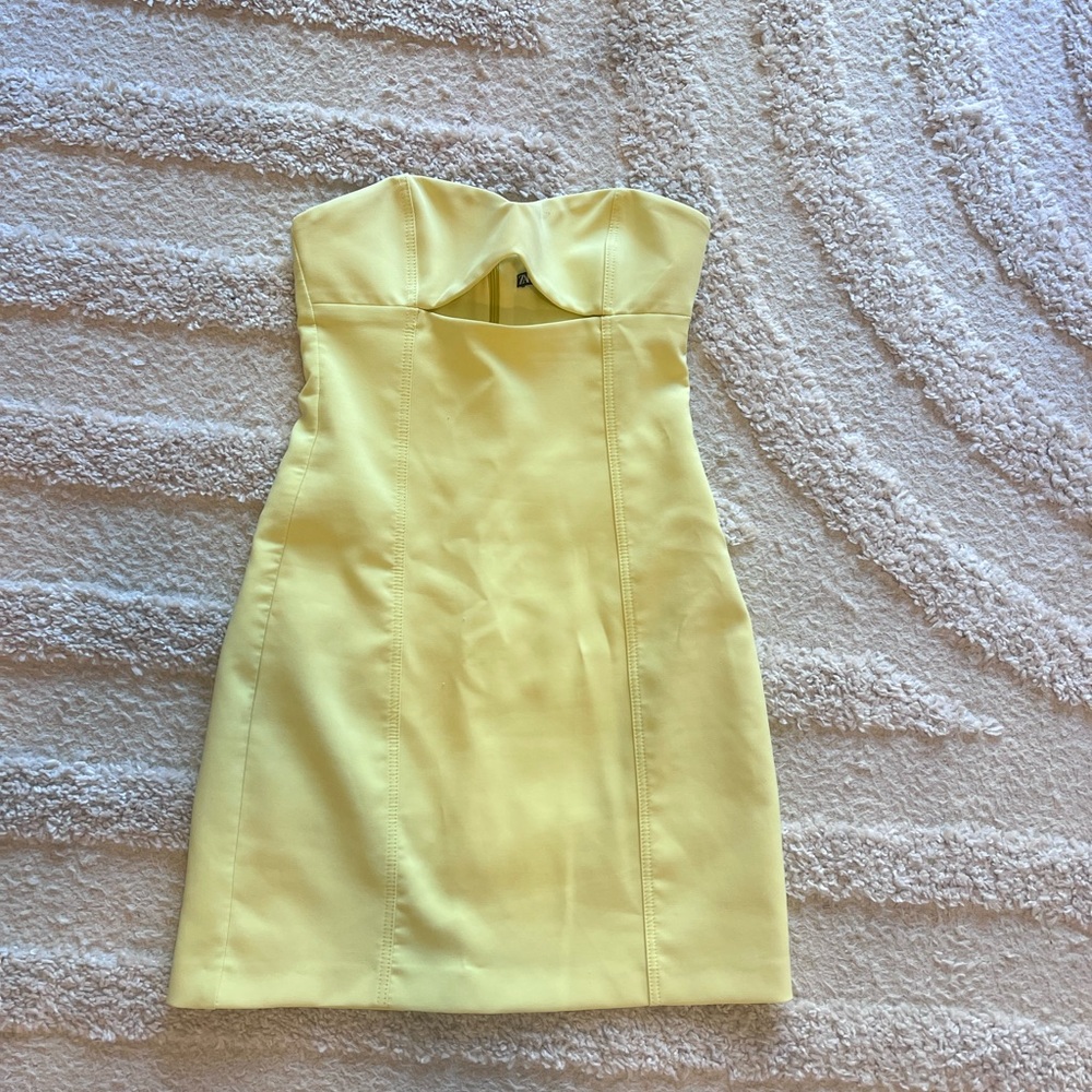 Zara Strapless Dress in Soft Yellow